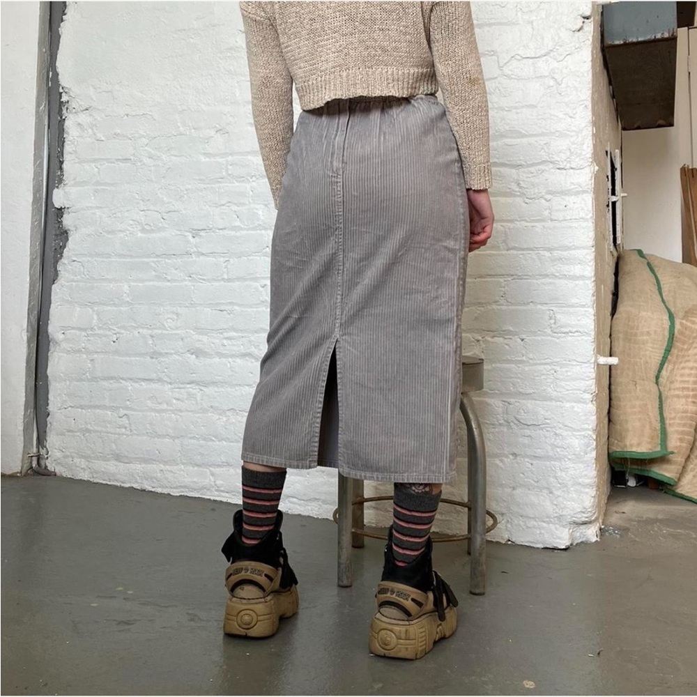 vintage corduroy midi skirt - Picture 4 of 10